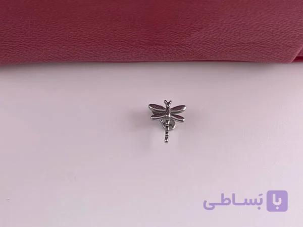 میکرودرمال زنبور نقره ای — تصویر 1