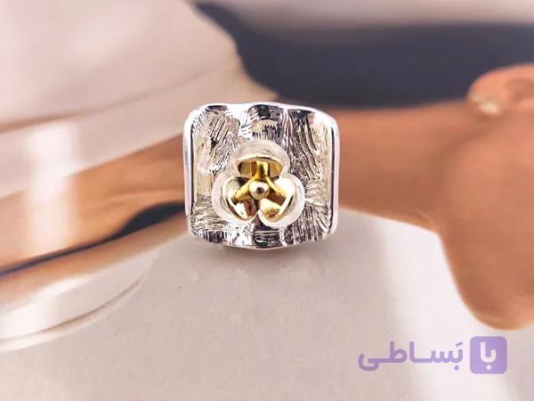 انگشتر نقره‌ای فری سایز | رنگ ثابت و ضد حساسیت — تصویر 1