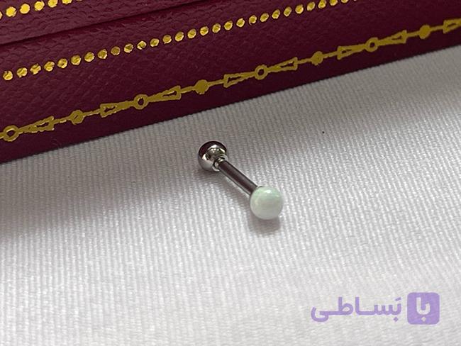 پیرسینگ گوش طرح گوی سفید — تصویر 1