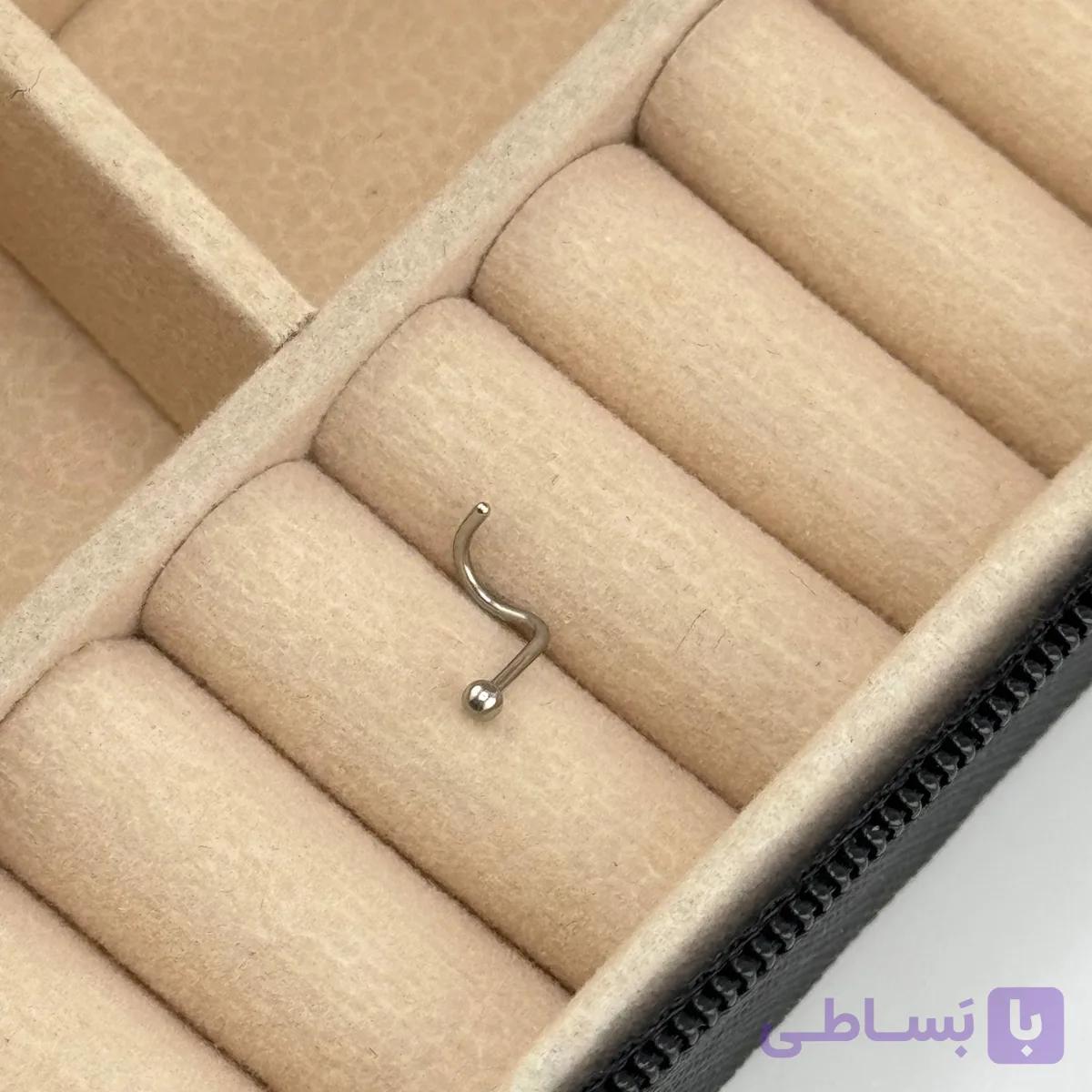 پیرسینگ بینی مدل اچ (HC Nose Stud) — تصویر 1