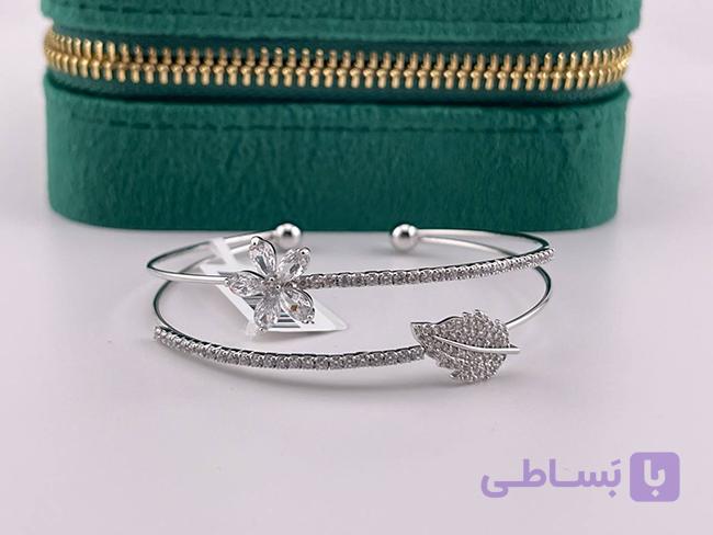 دستبند بنگل طرح گل و برگ نقره ای — تصویر 1