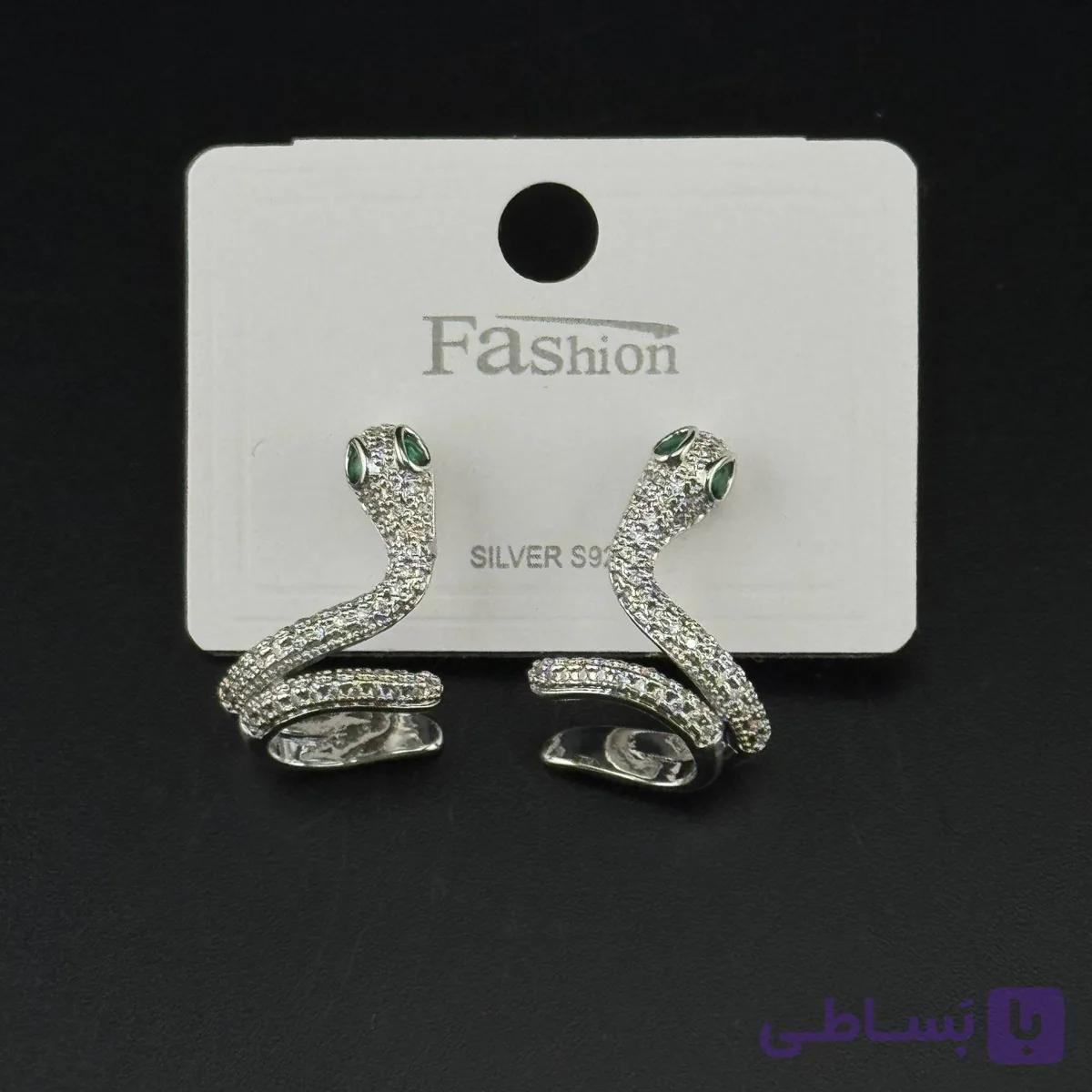گوشواره میخی طرح مار نگین‌دار — تصویر 1
