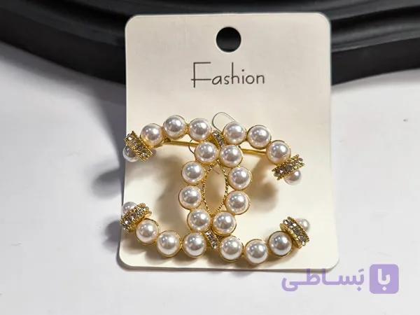 سنجاق سینه مرواریدی طلایی — تصویر 1