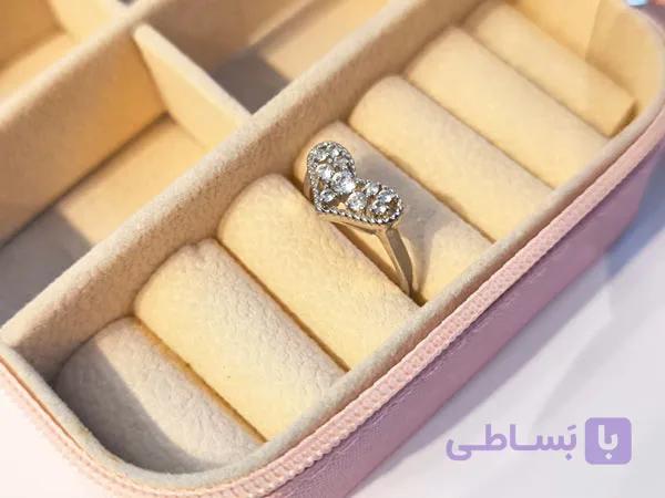 انگشتر ظریف قلب نگینی — تصویر 1