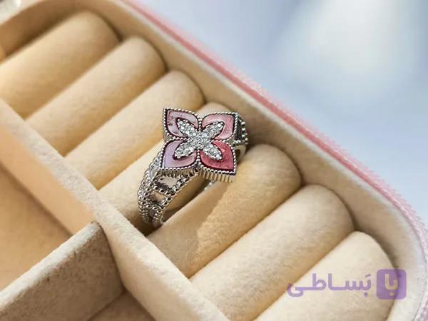 انگشتر گل چهار پر قرمز — تصویر 1