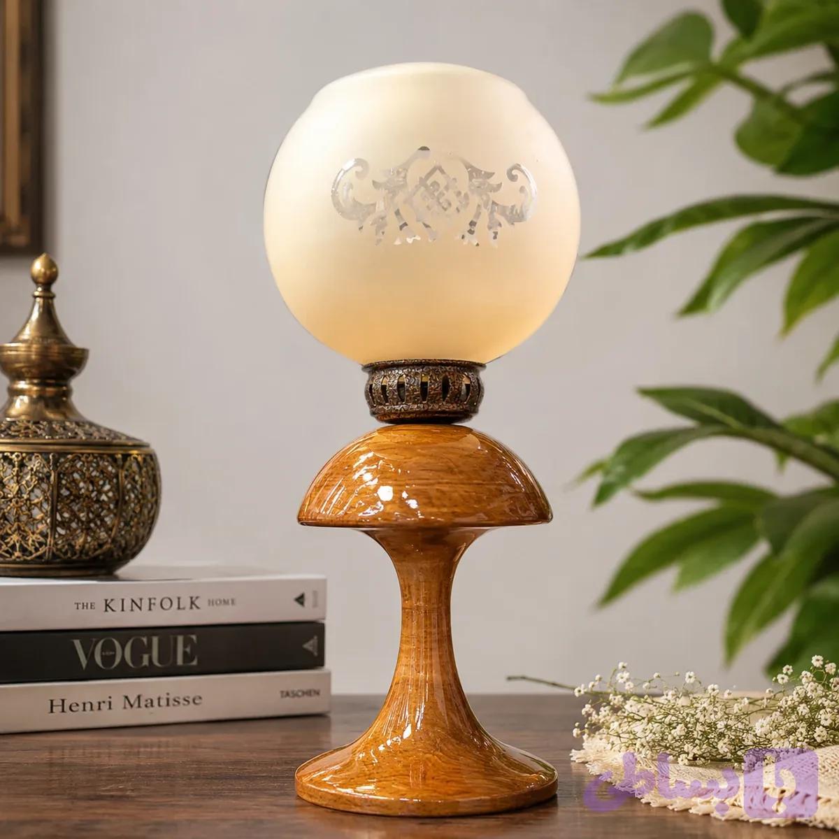 آباژور پایه چوب خراطی
