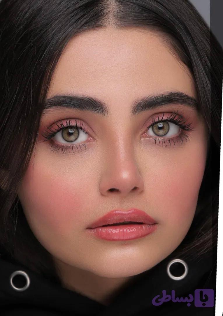 لنز رنگی یونیک