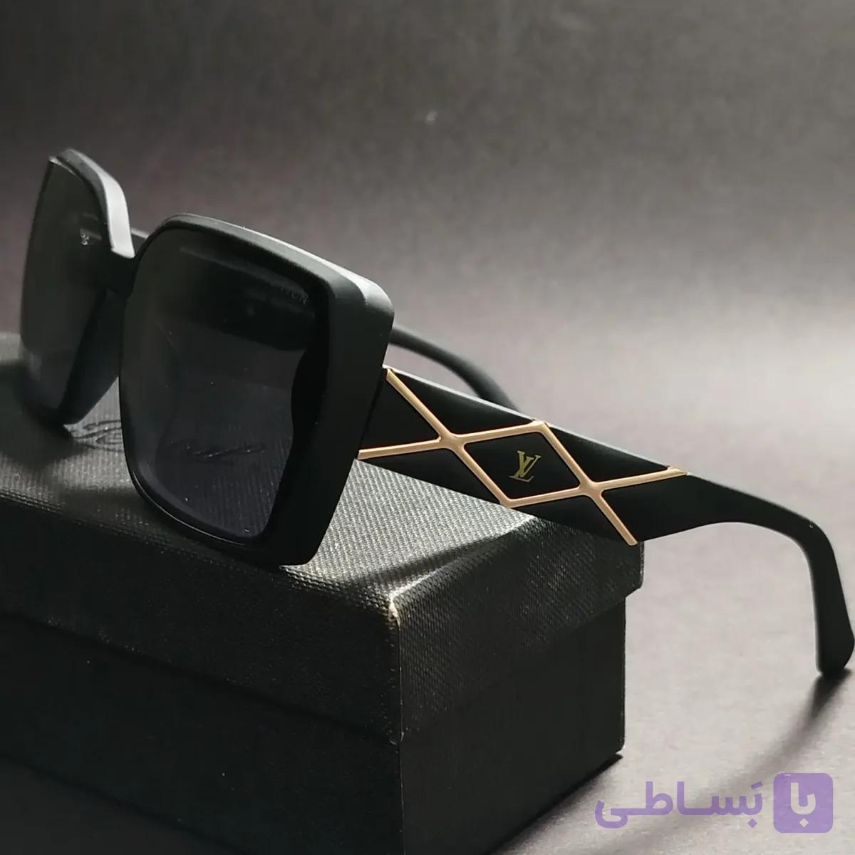 عینک آفتابی زنانه کد ۴۱۱ – فریم کائوچویی بزرگ مشکی مات با لولا فلزی و محافظت UV400 — تصویر 1