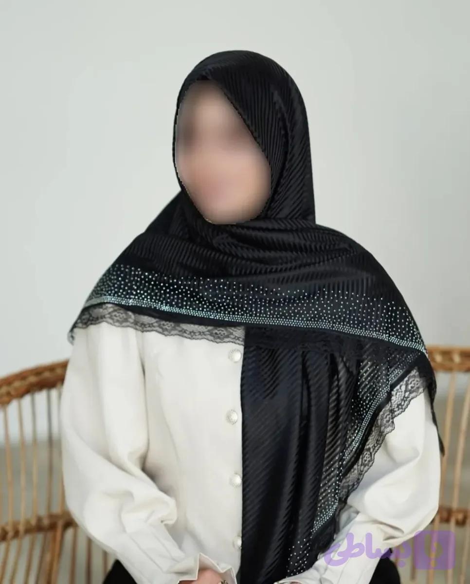 روسری مشکی ژان ژان با حاشیه نگین گیپور