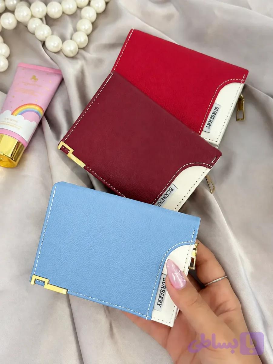 کیف پول زنانه ۹ جاکارتی زه‌دار طرح بربری آبی آسمانی — تصویر 1
