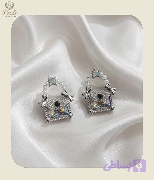 گوشواره طرح کیف نگینی — تصویر 1