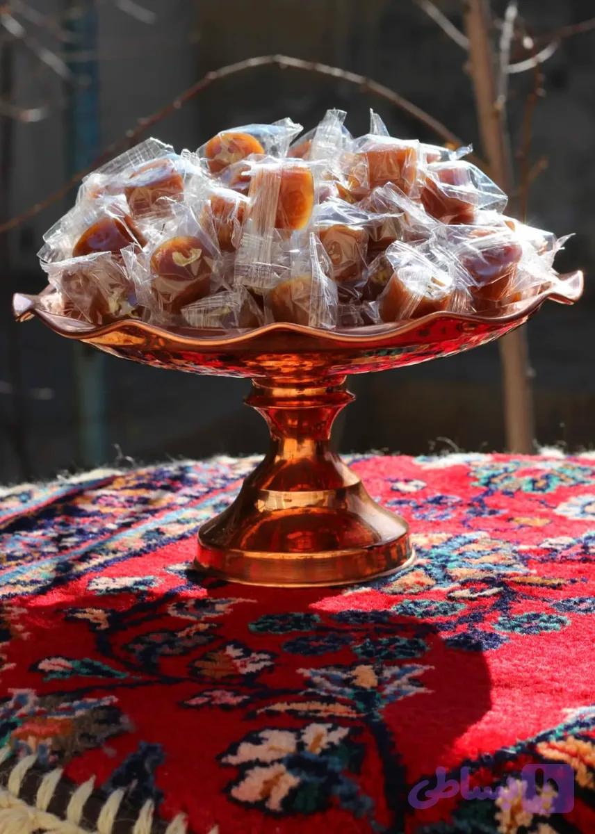 شاطه حلوایی (شکلاتی برای پایه سمنو و مغز گردو )