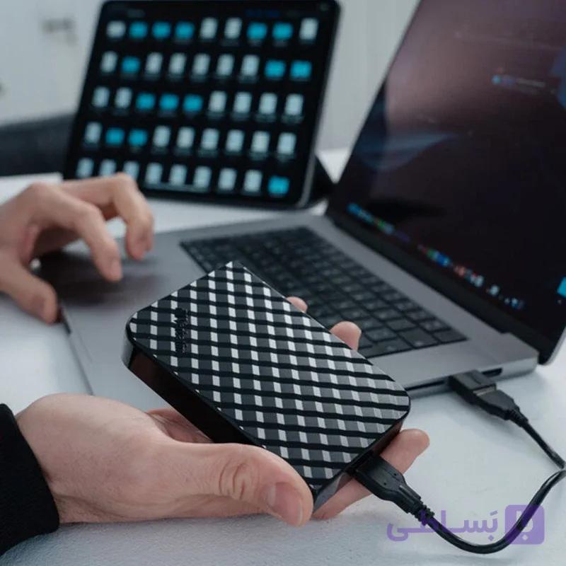 هارد اکسترنال ورباتیم مدل Store 'n' Go ظرفیت یک ترابایت دارای رابط USB Type-A 3.0