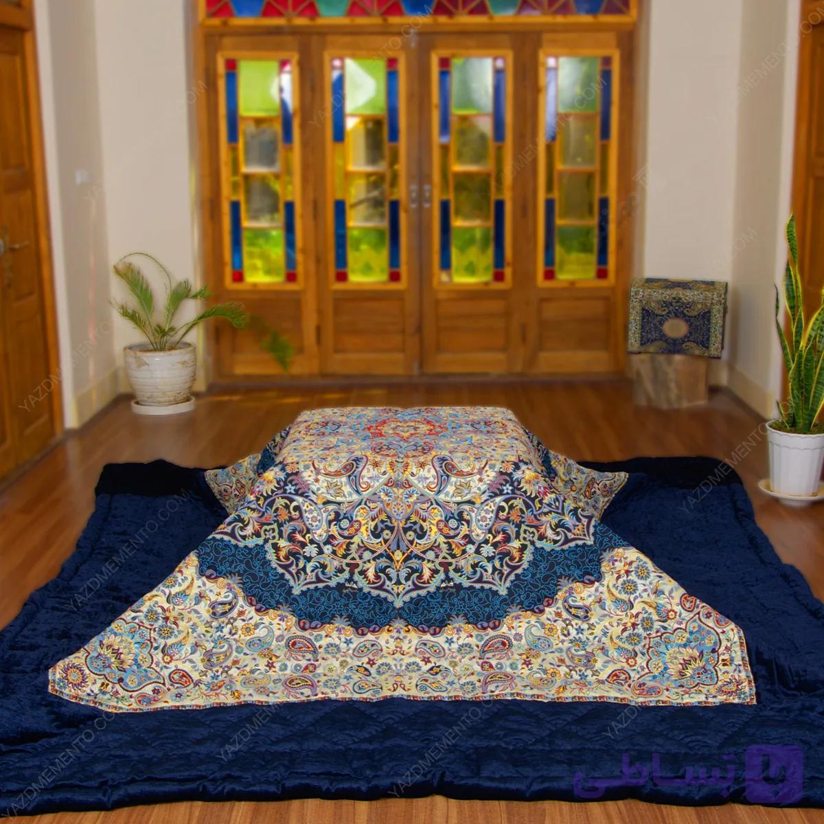 لحاف کرسی دست دوز ترمه طرح اردیبهشت رنگ کرم — تصویر 1