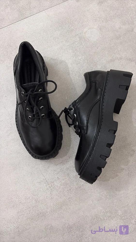 لوفر Stradivarius