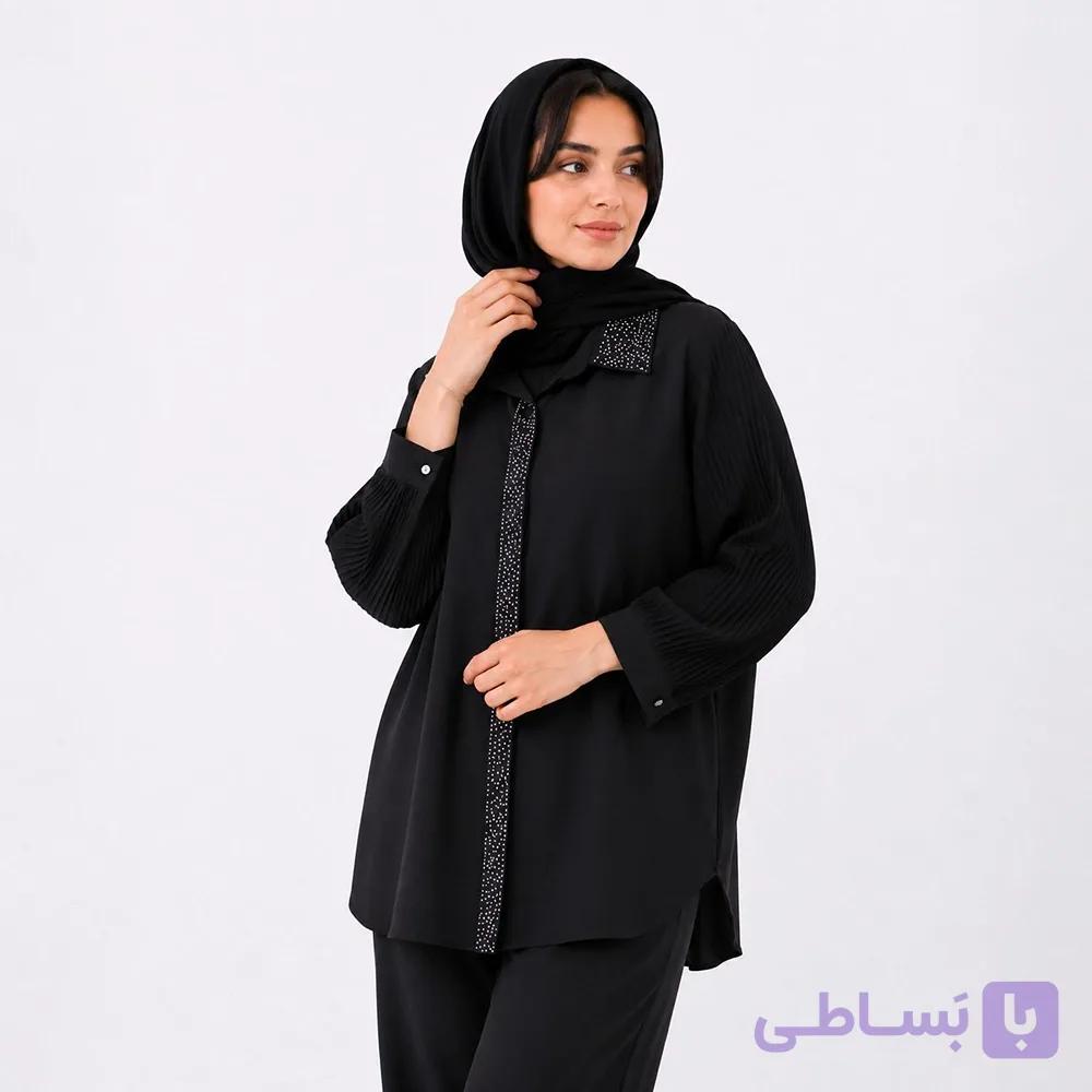 شومیز مشکی نگین‌دار آستین پلیسه رسا کد 1004001 — تصویر 1