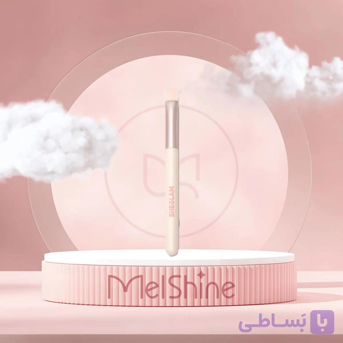 براش مثلثی شیگلم SHEGLAM Sharp Moves Triangle Brush — تصویر 1