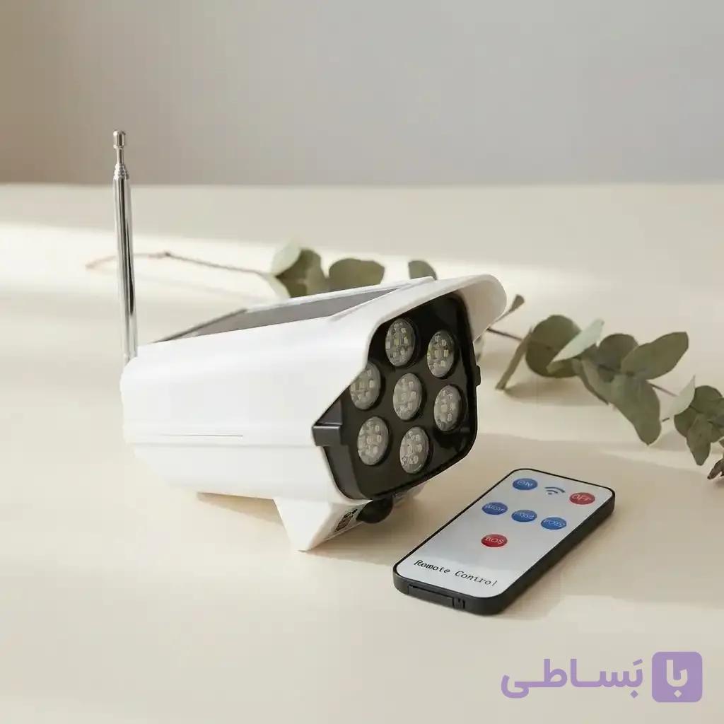 چراغ خورشیدی سنسوردار طرح دوربین مداربسته مدل Pr Cam اورجینال ۷۷ ال ای دی هوشمند ریموت دار ضد سرقت