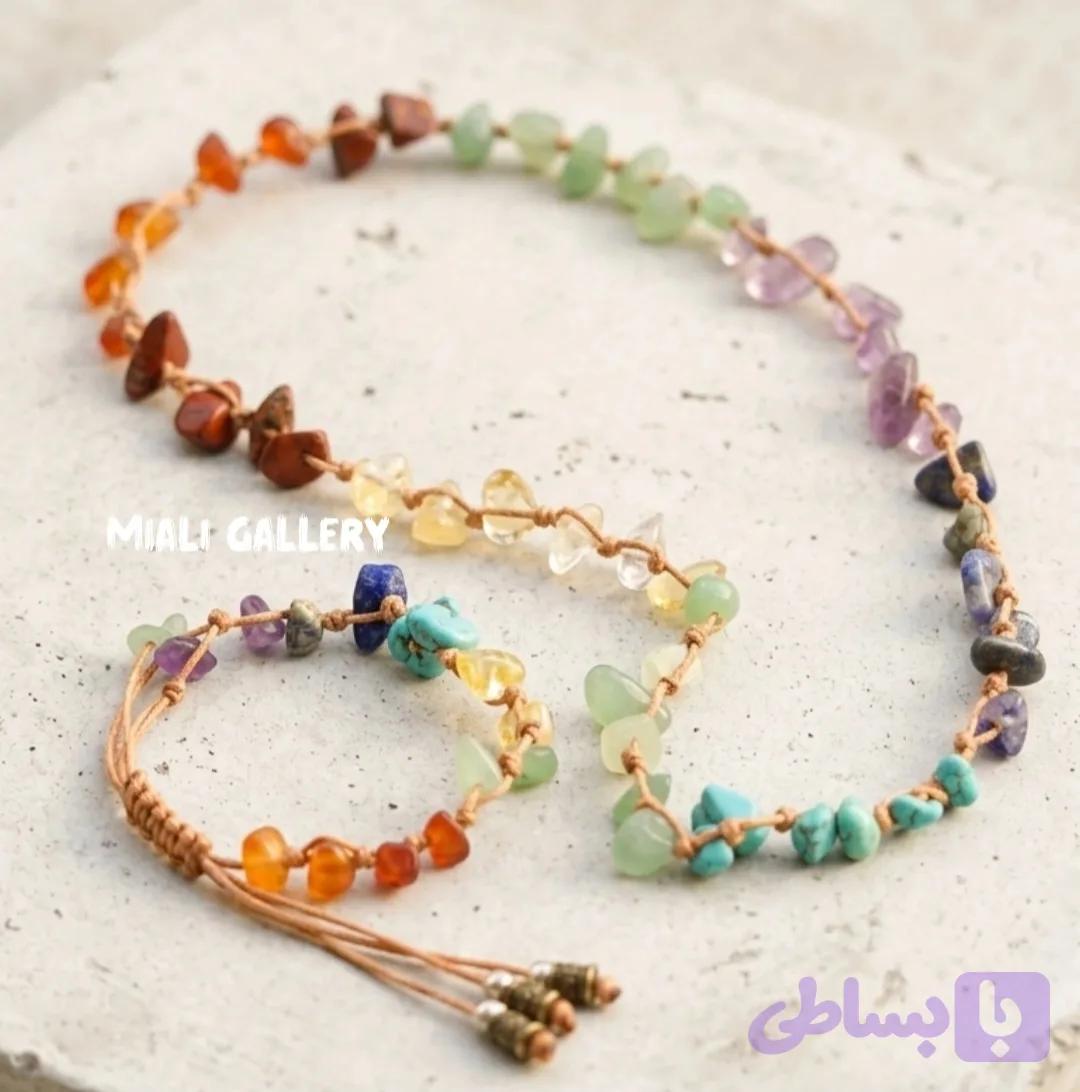 گردنبند ترند هفت چاکرا با سنگ طبیعی چیپسی