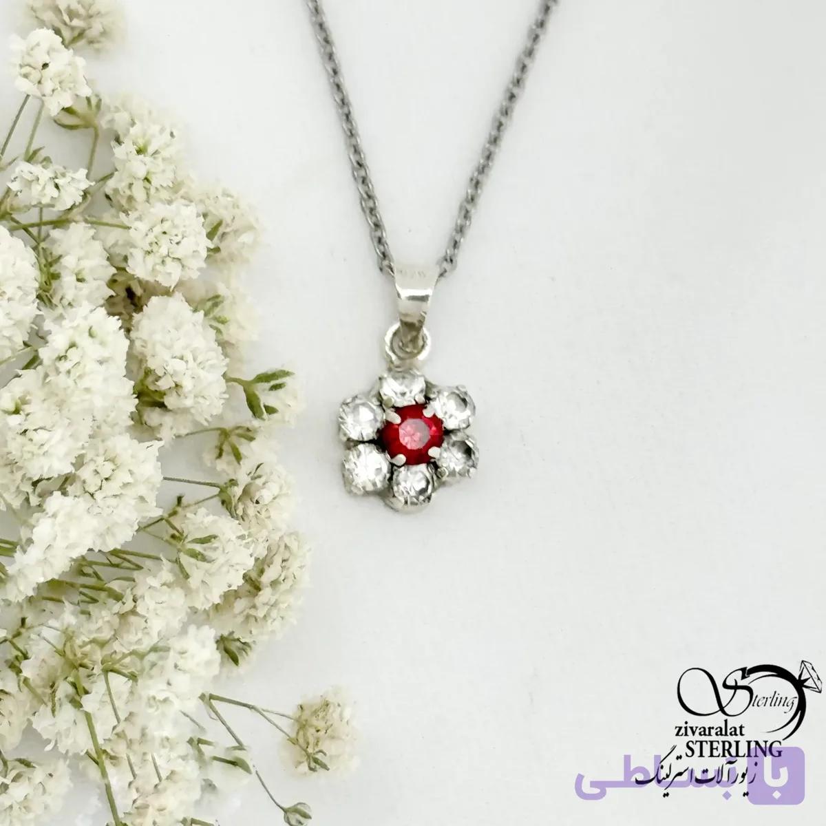 گردنبند نقره آویز گل نگین دار کد 22311 — تصویر 1