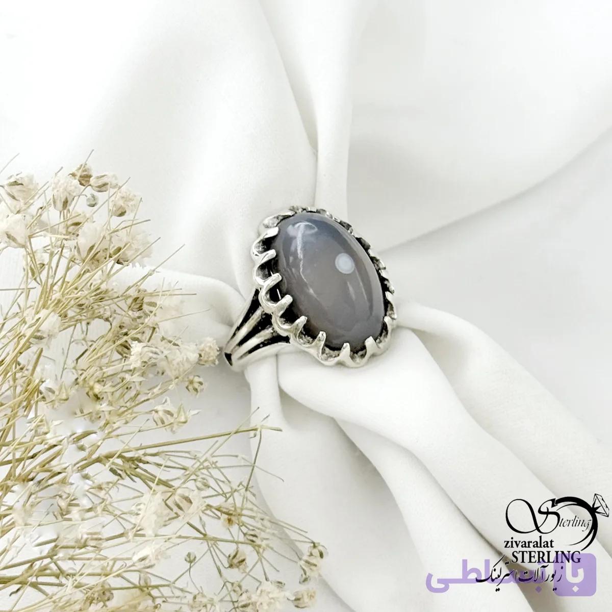 انگشتر نقره رکاب خطی با سنگ باباقوری کد 22066