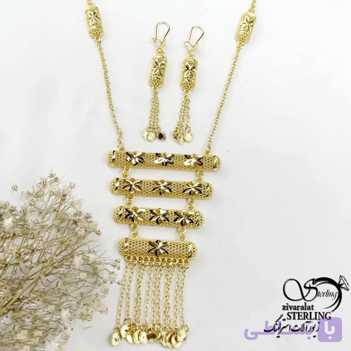 سرویس آویز مجلسی مشابه طلا گل دار کد 22164 — تصویر 1
