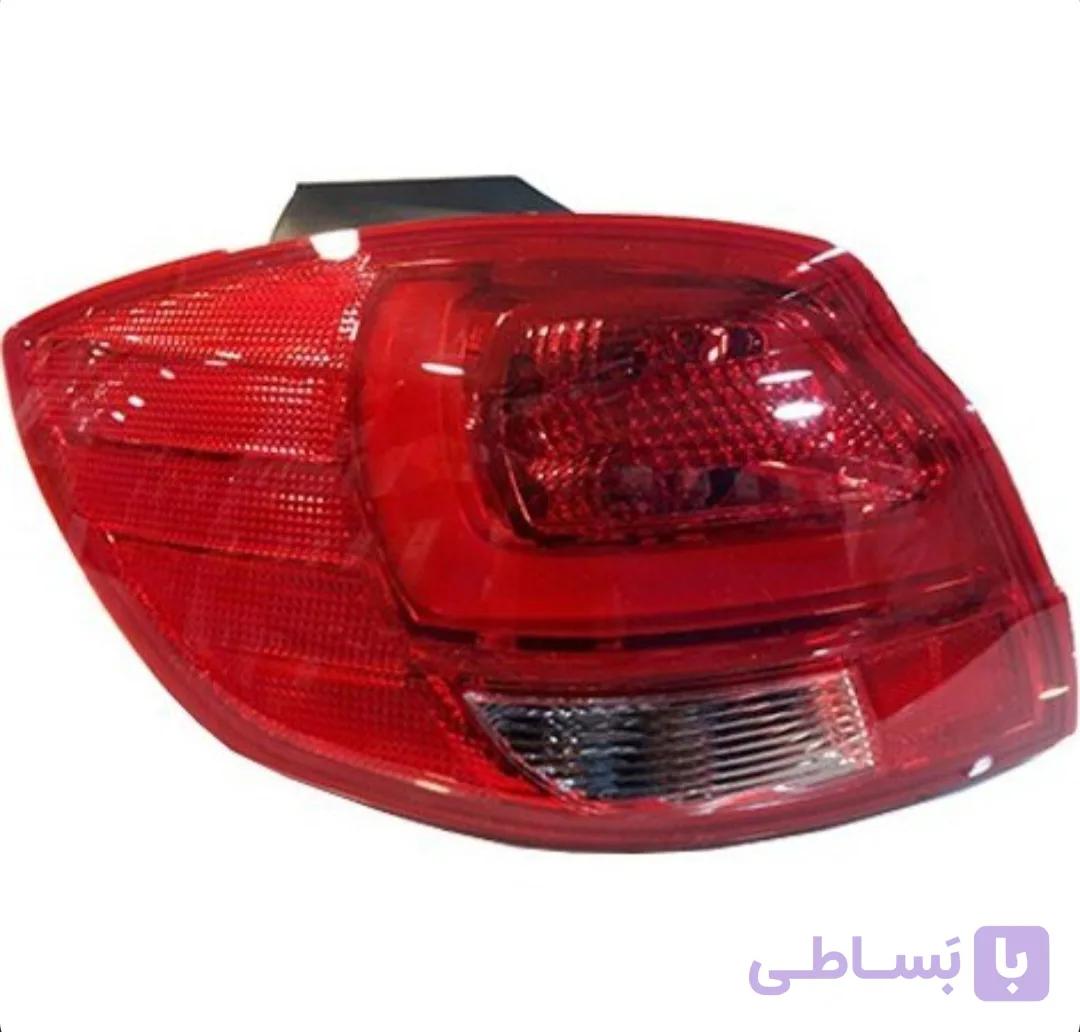 چراغ عقب کوییک چپ روی بدنه مدرن