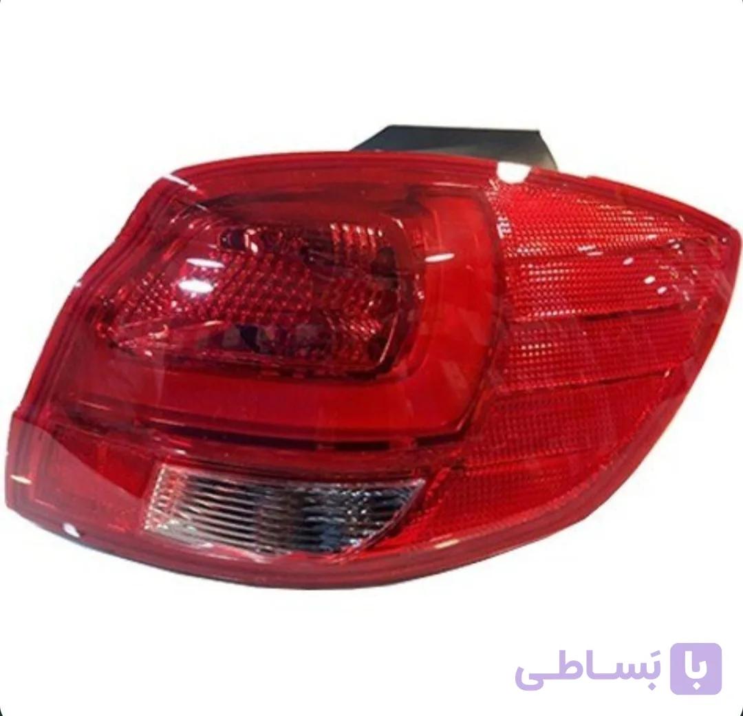 چراغ عقب کوییک راست روی بدنه مدرن