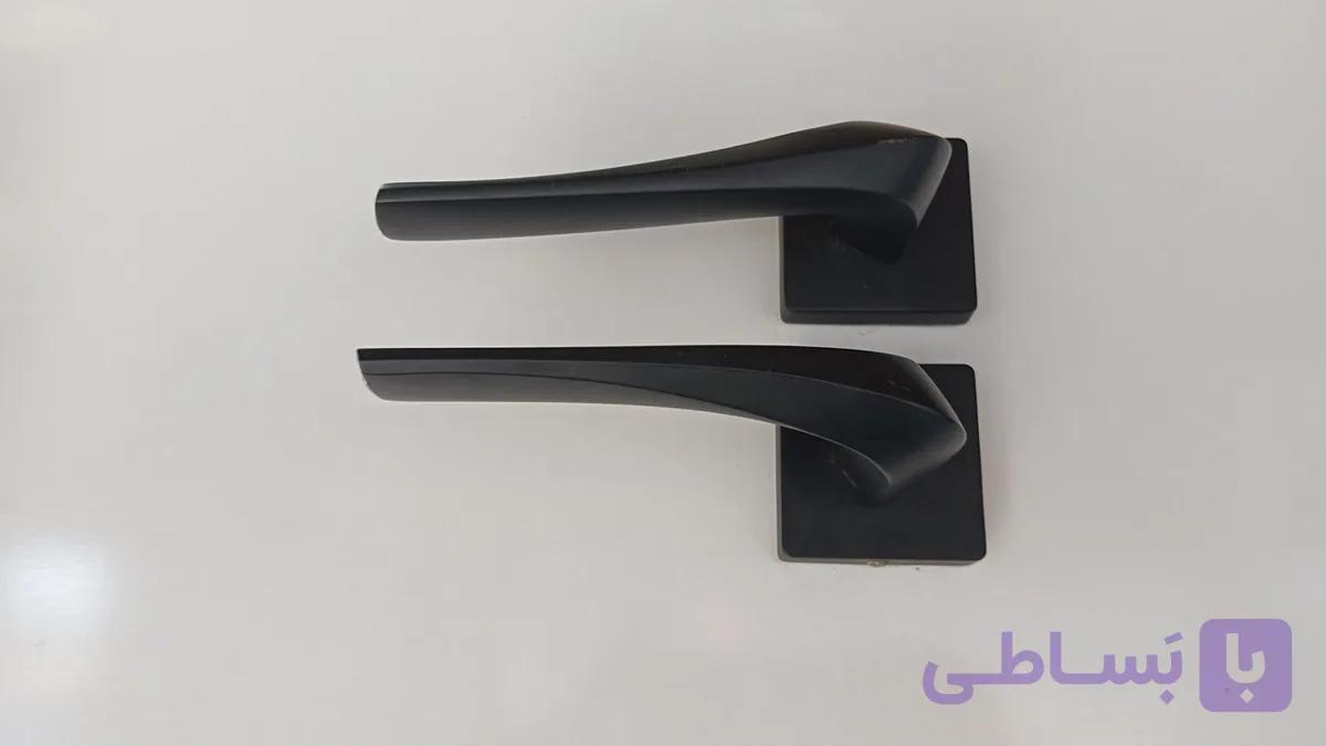 دستگیره دوتیکه درب چوبی رنگ کرم