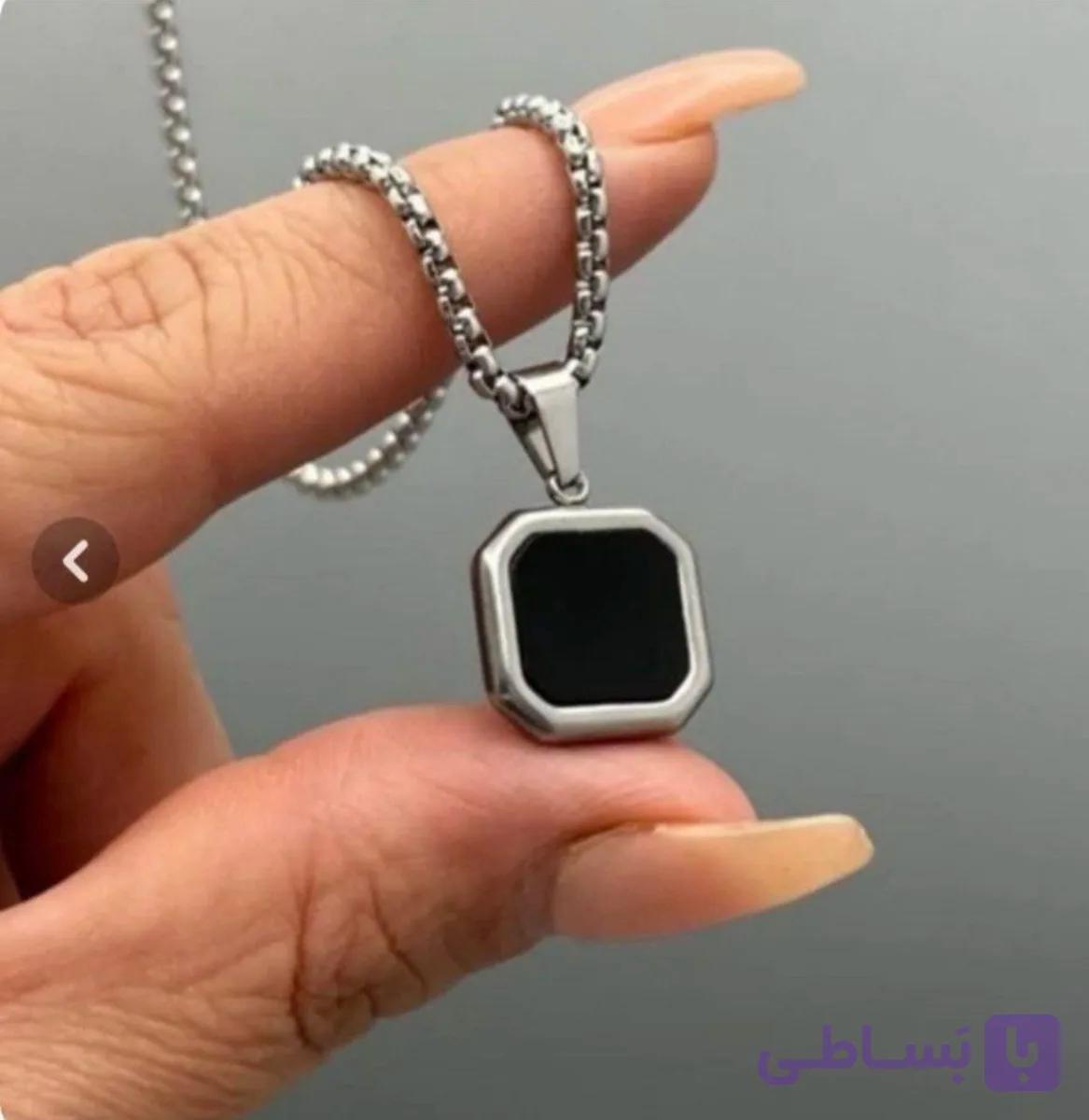 گردنبند مردانه استیل طرح مونت بلانگ