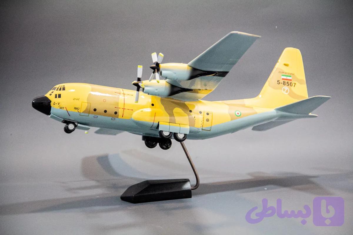 ماکت هواپیما C-130 هرکولس 1:100
