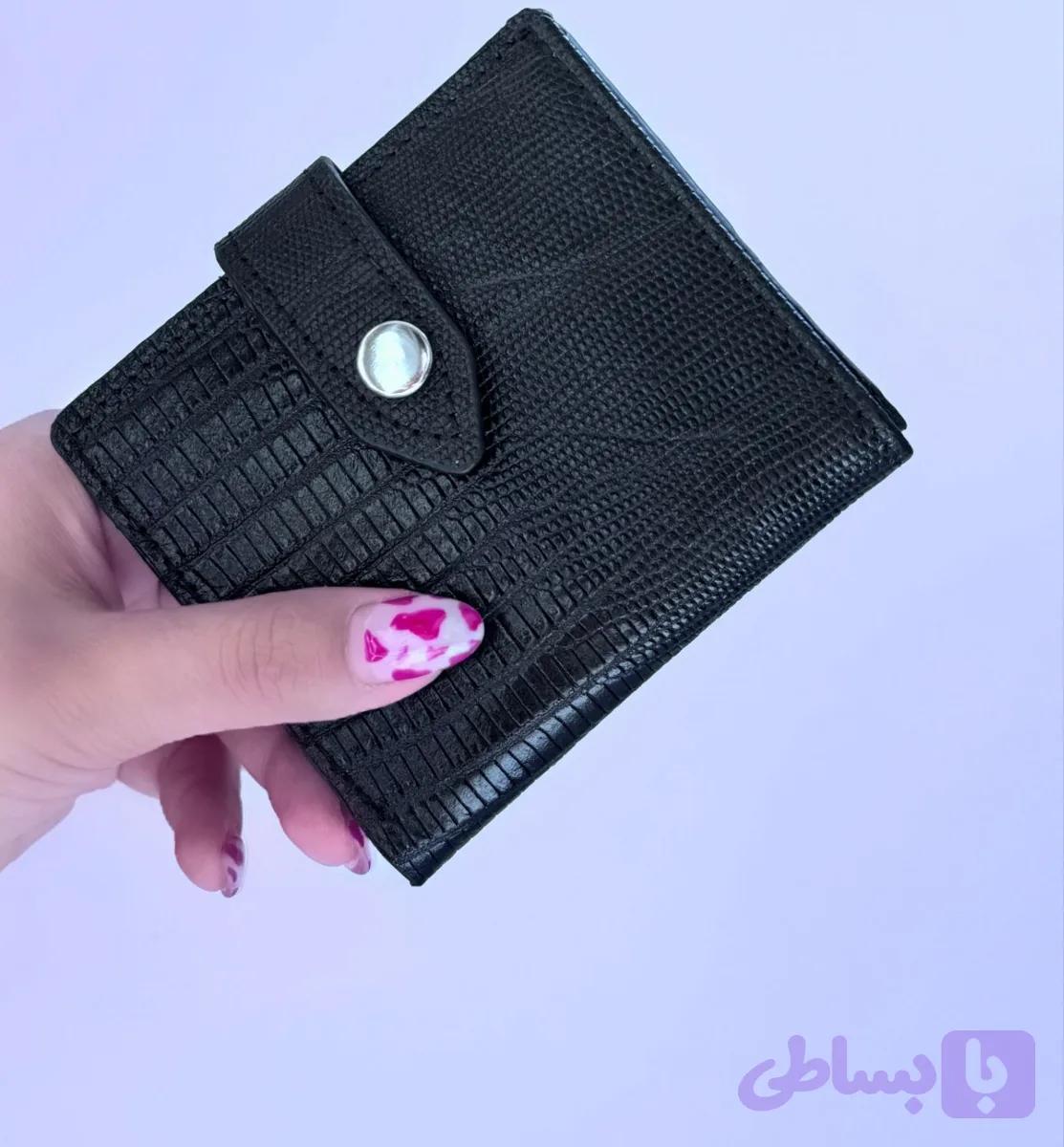 کیف چرم طبیعی جیبی دکمه دار