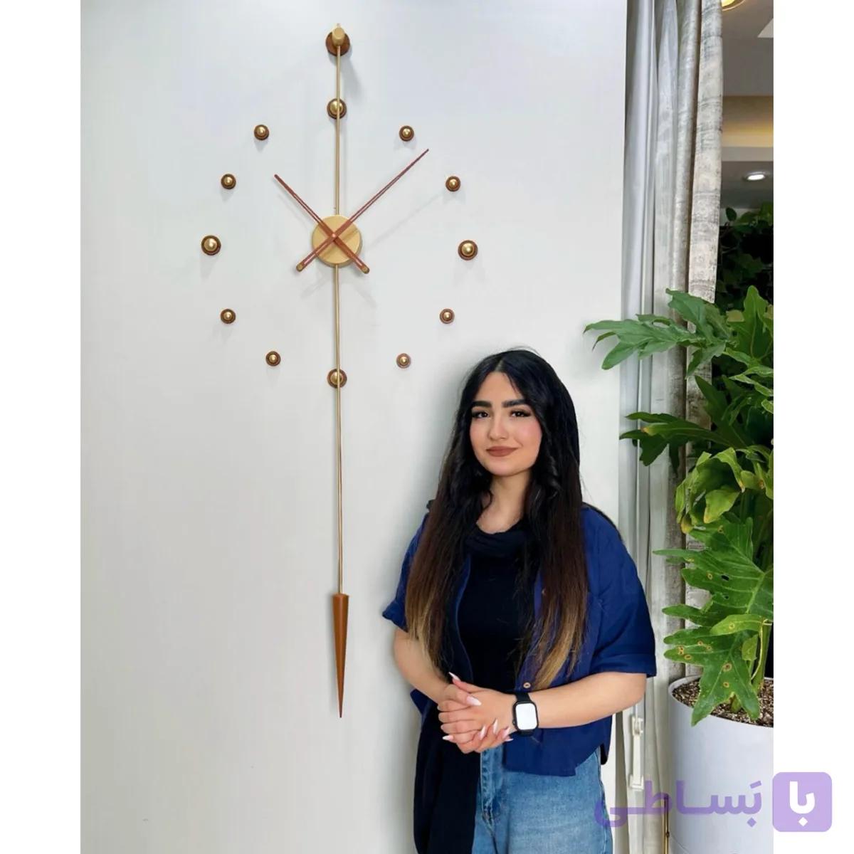 ساعت دیواری طرح امیلی — تصویر 1