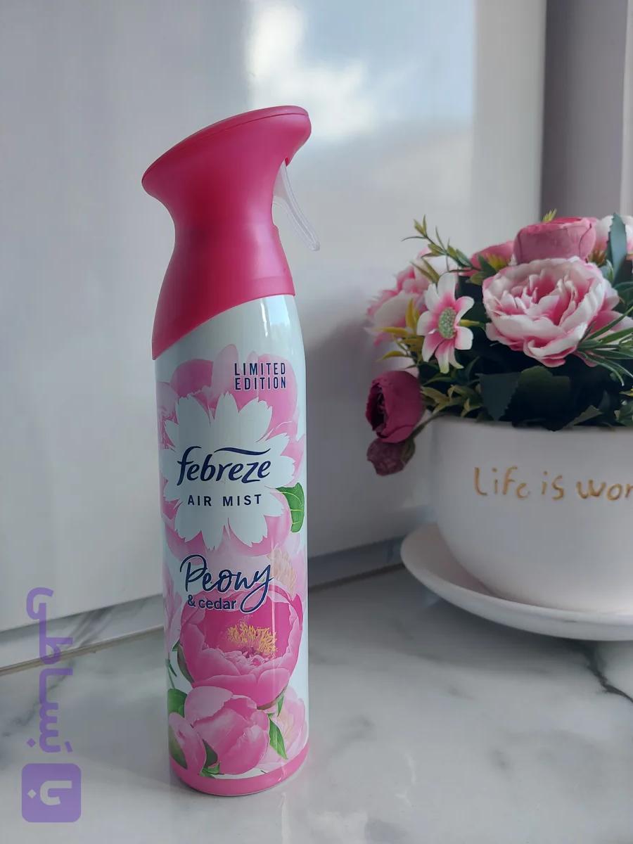 اسپری خوشبو کننده هوا febreze رایحه گل صد تومنی و سدر۱۸۵ میل