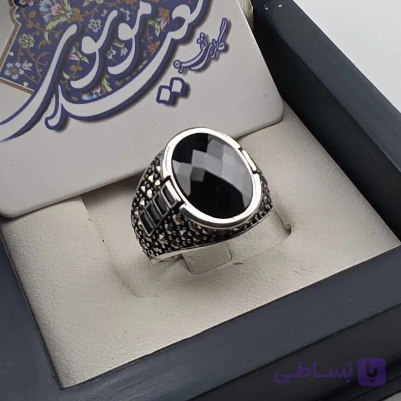 انگشتر مردانه نقره عیار ۹۲۵با سنگ مشکی رکاب اکسسوری کار ترک سیاه قلم — تصویر 1