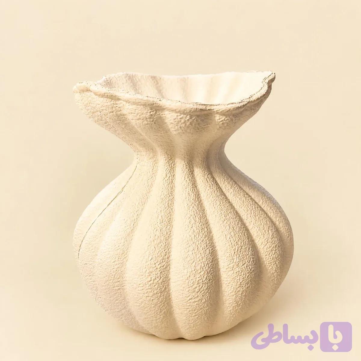 گلدان دکوراتیو شیاردار خام؛ انتخابی خاص برای دکوراسیون منزل