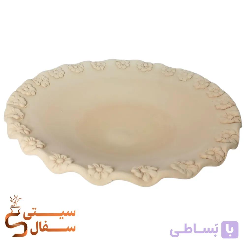 بشقاب سفالی خام گلدار دور دالبری قطر ۳۰ سانت (بیس میوه خوری، نقاشی اکریلیک و نقطه کوبی) — تصویر 1