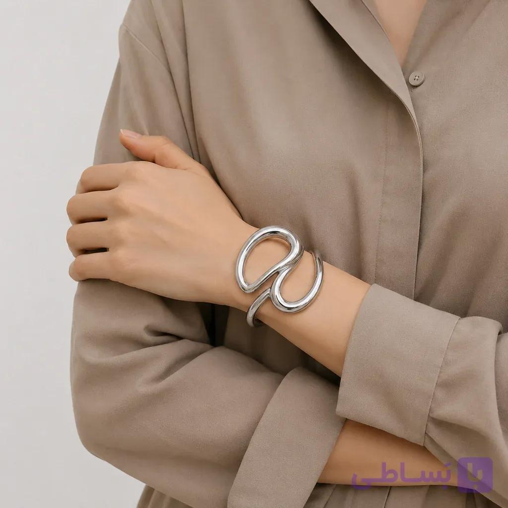دستبند زنانه استیل آبکاری‌شده مدل فرم آزاد