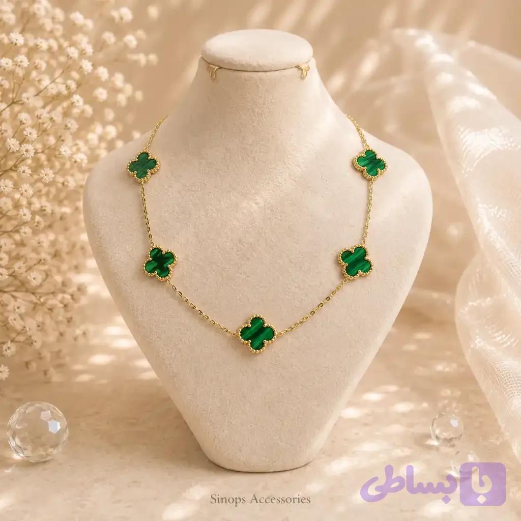 گردنبند ونکلیف سبز زمردی با زنجیر طلایی — تصویر 1