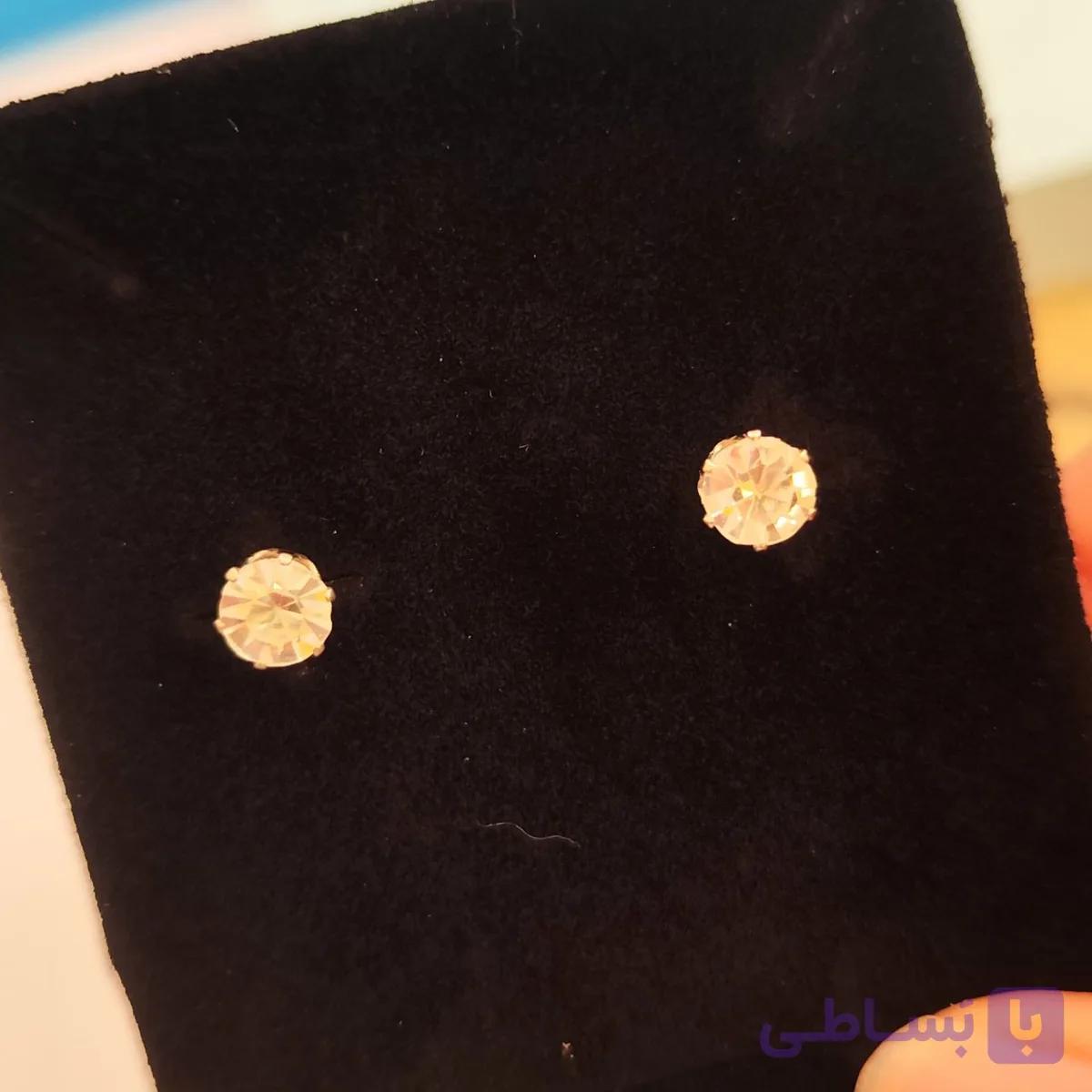 گوشواره تک نگین استیل رنگ ثابت