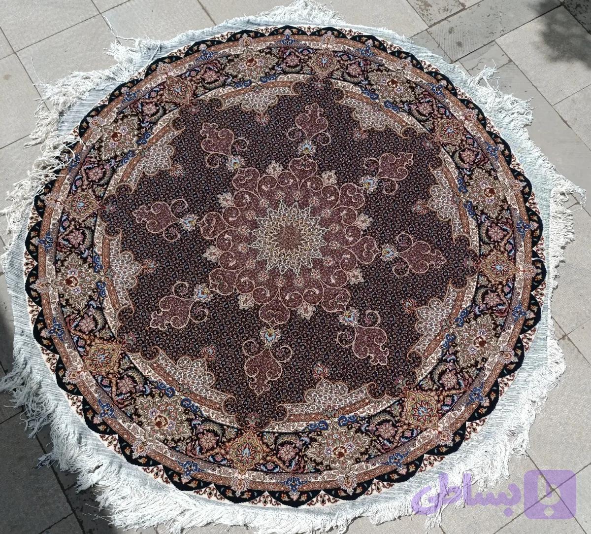 فرش دستبافت ماهی خوی دایره 2×2