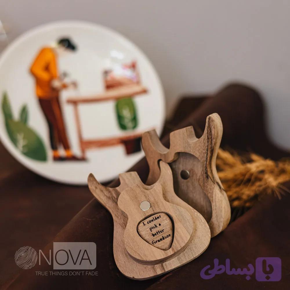 پیک هولدر چوبی گیتار؛ اکسسوری خاص برای نوازندگان — تصویر 1