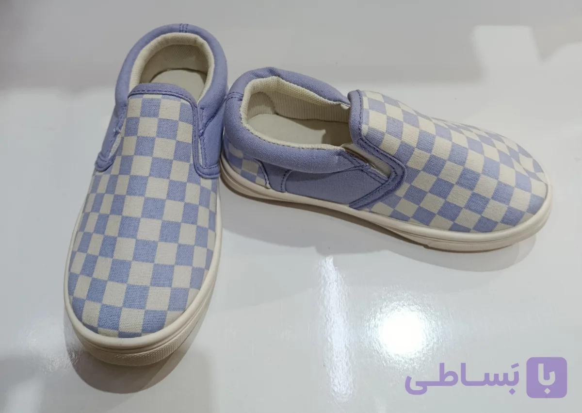 کفش بچگانه