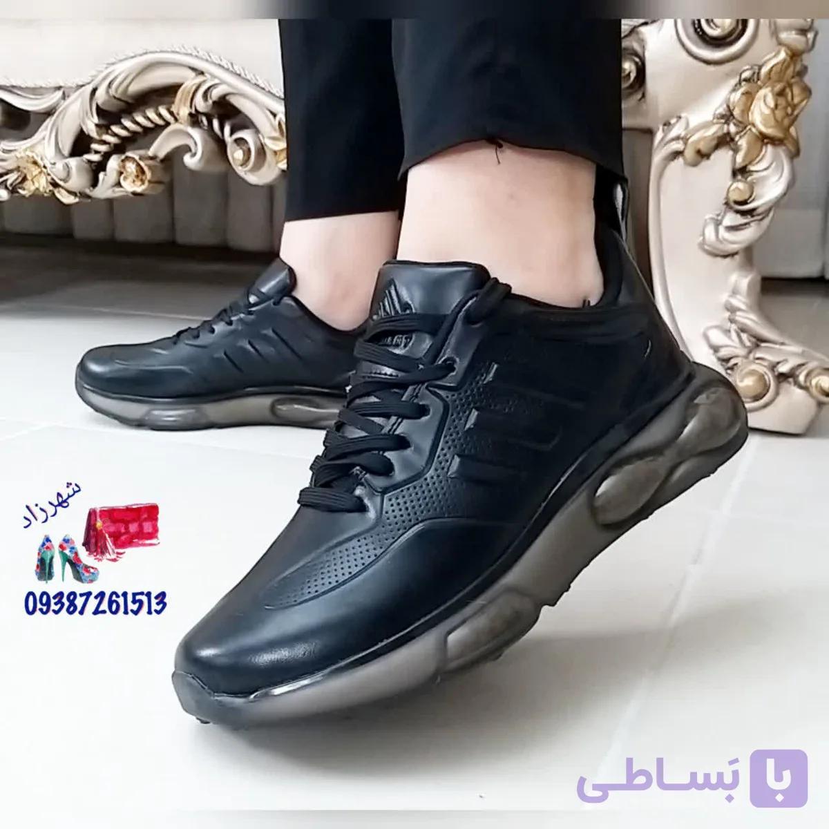 کفش اسپرت کتونی کپسولی ضد آب آدیداس رنگ مشکی (در سایت بالنسیاگا نیوبالانس اسکیچرز هوکا)
