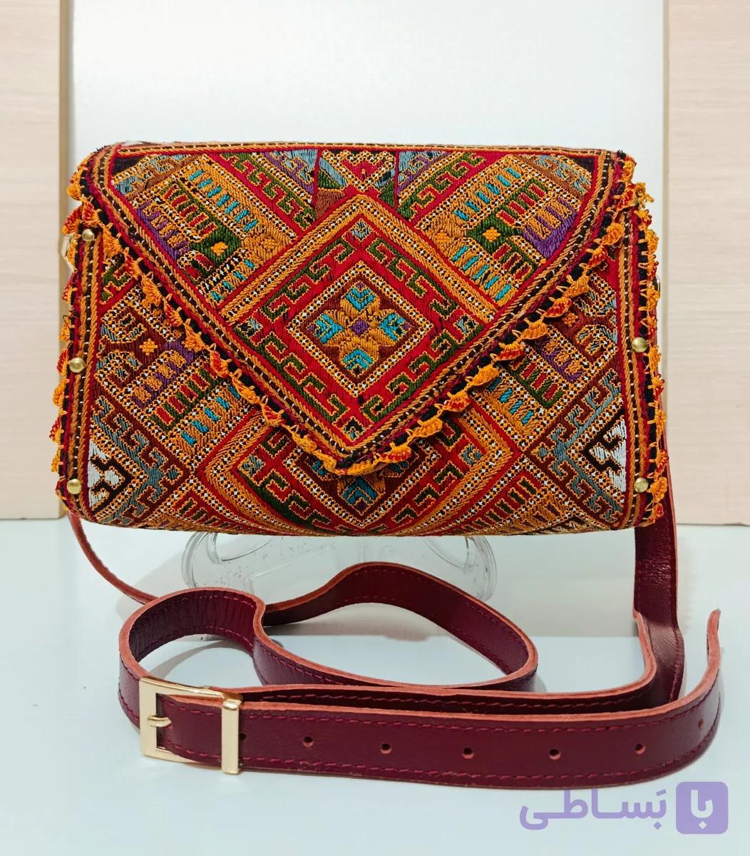 کیف دست دوز چرم طبیعی گاوی و سوزن دوزی بلوچ
