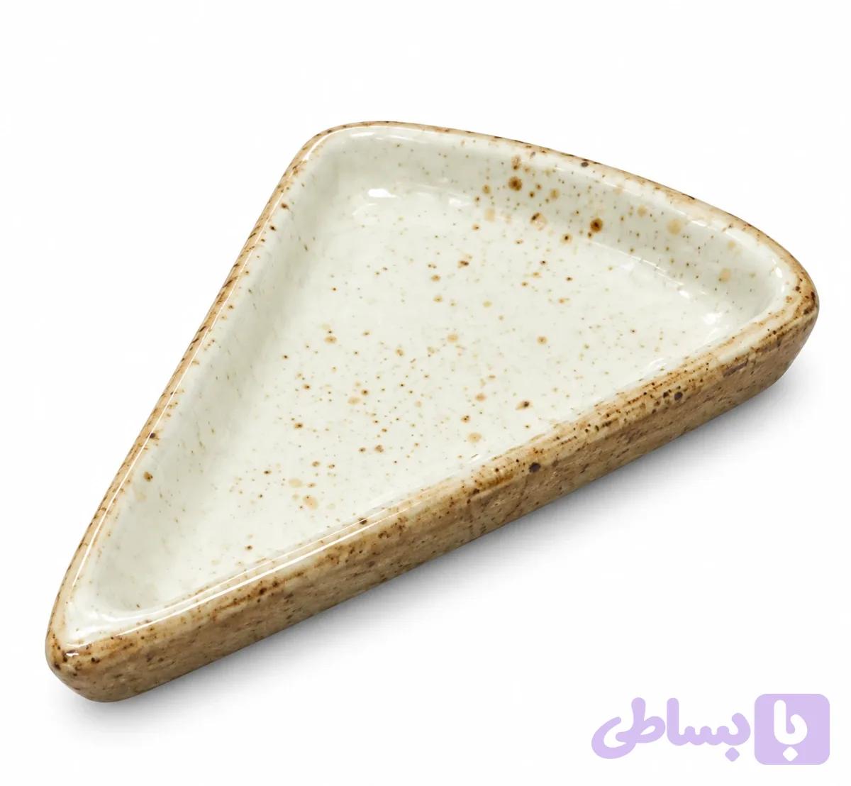 ظرف مثلثی سرامیک روستیک کوچک Small Rustic Ceramic Triangular Dish — تصویر 1