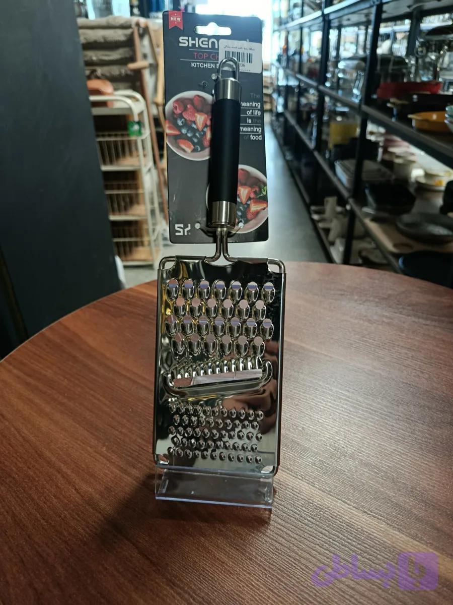 رنده تخت دسته مشکی Flat grater with black handle
