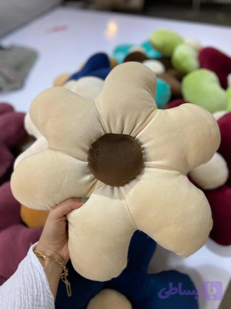 کوسن طرح گل مخمل وارداتی کرم