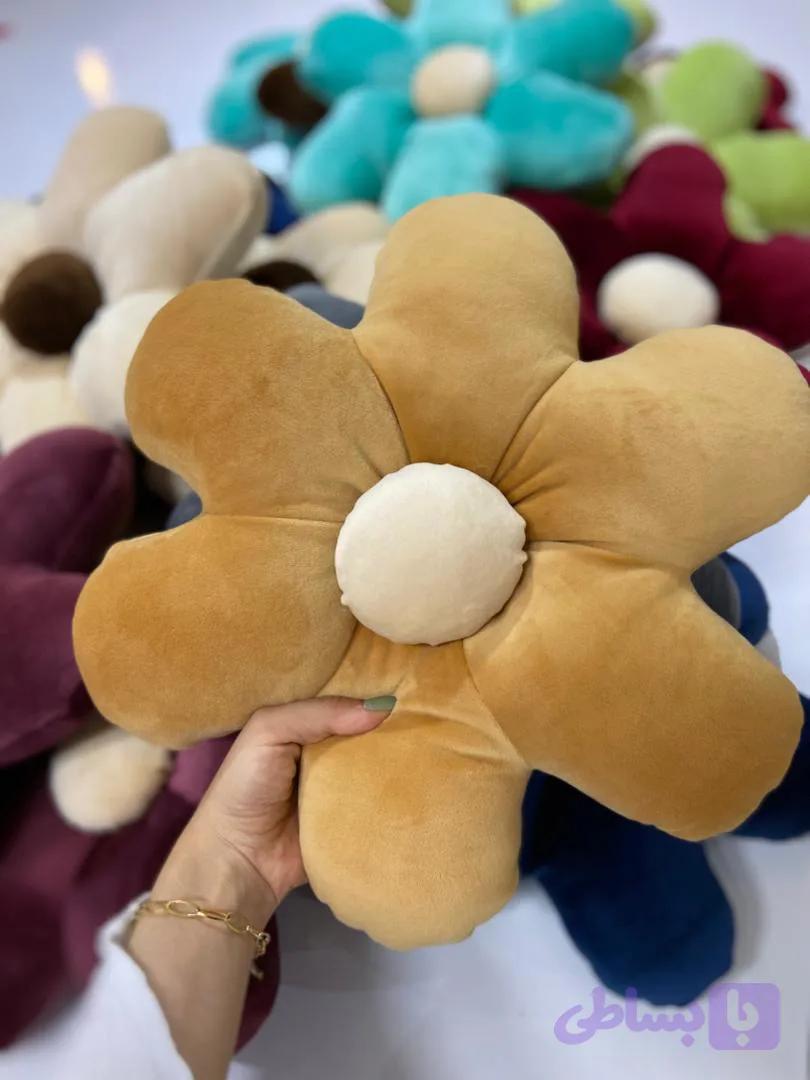 کوسن طرح گل مخمل وارداتی نارنجی کرم