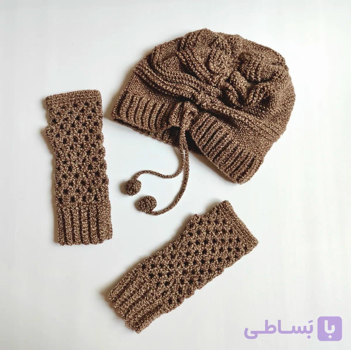 ست کلاه و دستکش قلاب بافی دستبافت رنگ قهوه ای